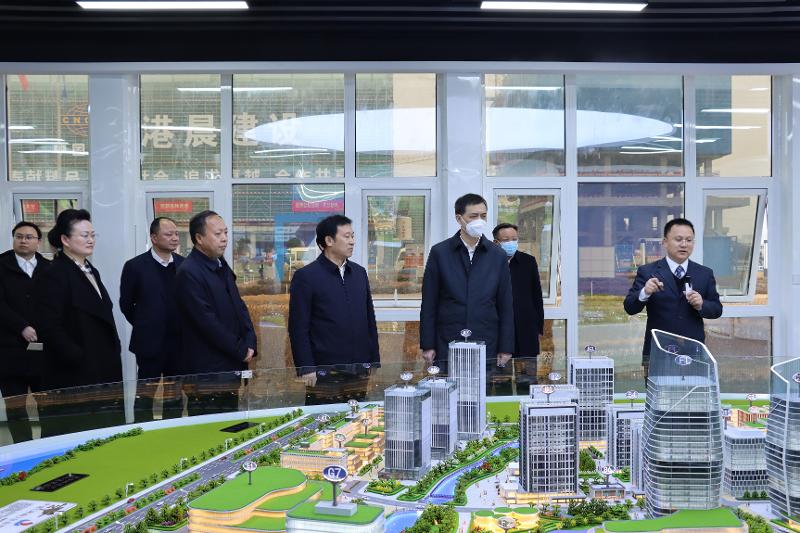 2023年2月，湖南省人民政府副省長(zhǎng)周海兵到港晨公司岳陽(yáng)自貿(mào)片區(qū)數(shù)字經(jīng)濟(jì)產(chǎn)業(yè)綜合體建設(shè)項(xiàng)目調(diào)研指導(dǎo)工作