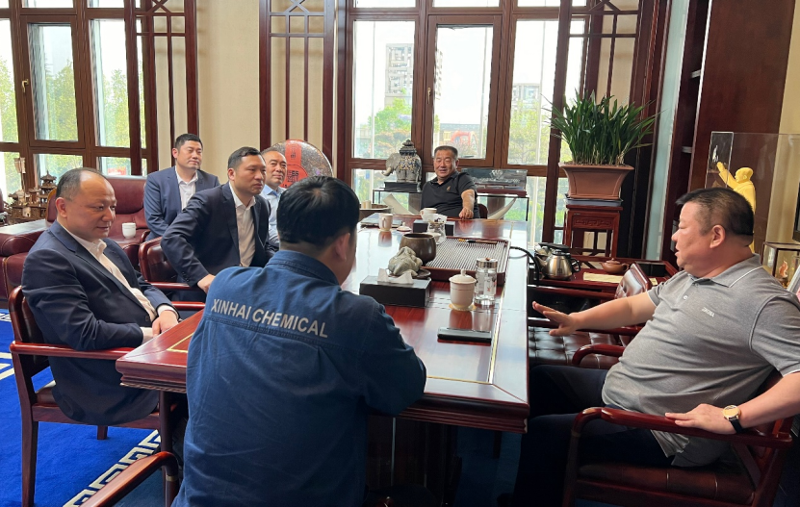 周鴻拜訪河北鑫?？毓杉瘓F有限公司董事長詹國海